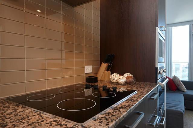 Condo Downtown, Cn Tower, Financial District Торонто Екстериор снимка