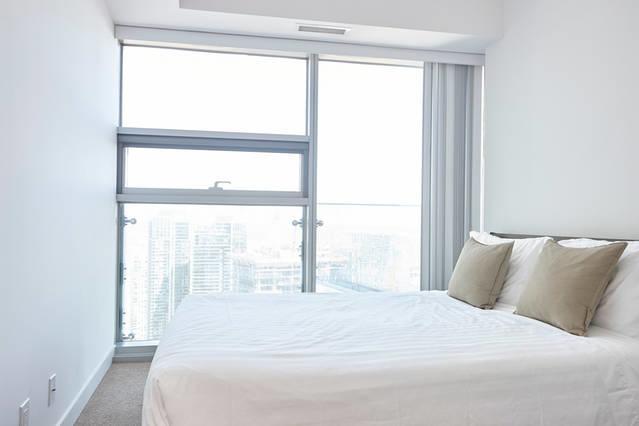 Condo Downtown, Cn Tower, Financial District Торонто Стая снимка