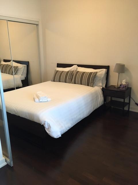 Condo Downtown, Cn Tower, Financial District Торонто Стая снимка