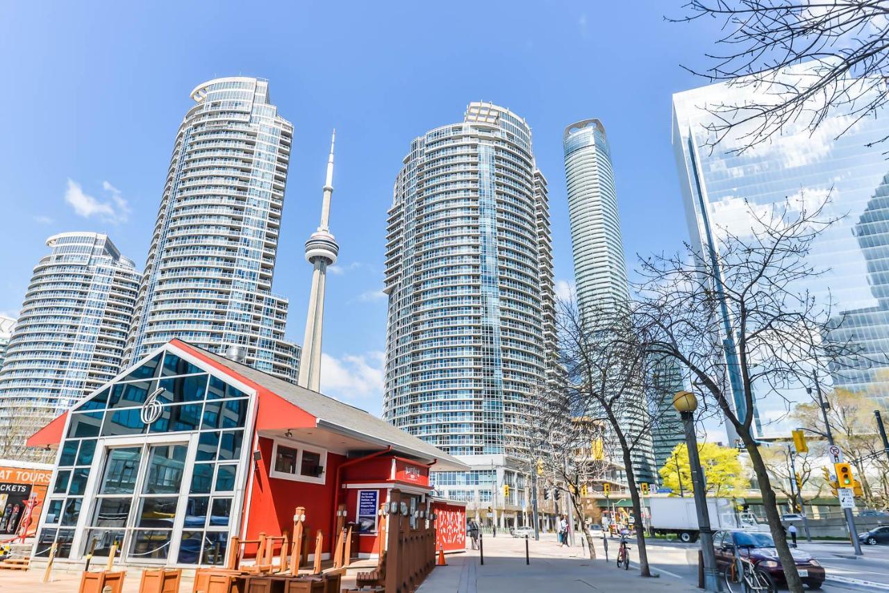 Condo Downtown, Cn Tower, Financial District Торонто Екстериор снимка